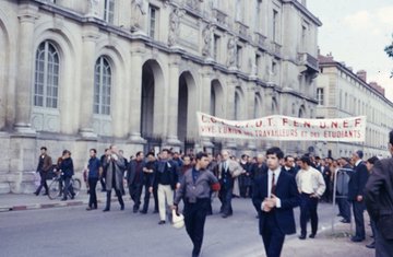 Manifestation place Carnot, Mai 1968, 101 Num 002 004